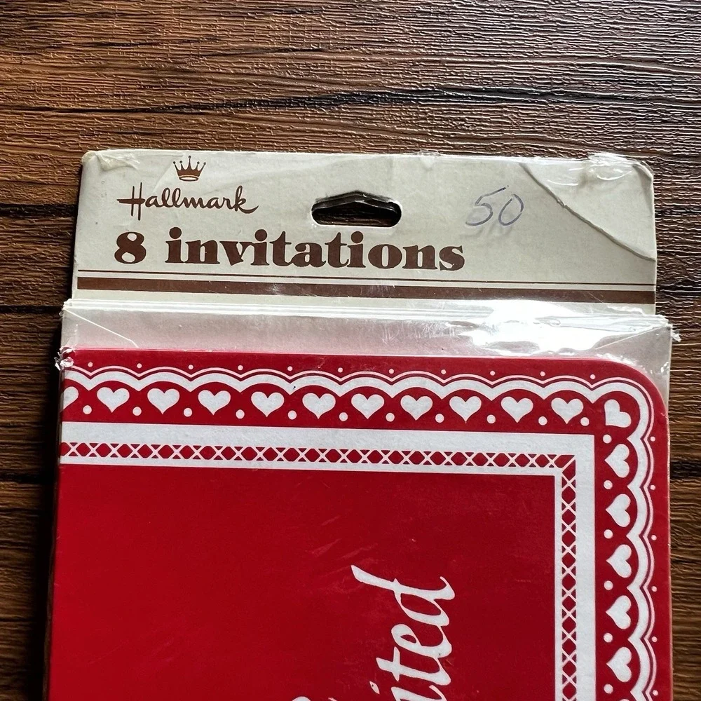 Vintage Hallmark Rounded Corner Invitations With Envelopes 8 Pack Red